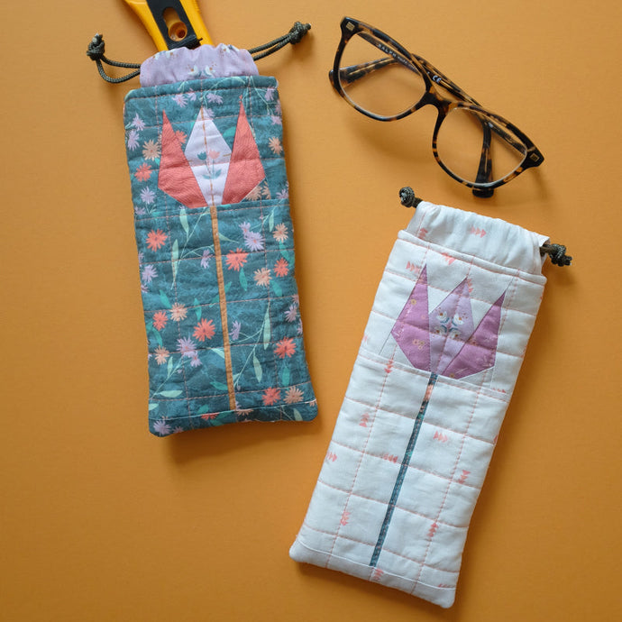 How to Sew a Quilted Drawstring Glasses Pouch