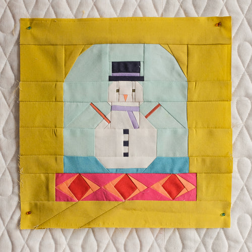 Snowy Scenes: Frosted Friend Quilt Block