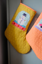Load image into Gallery viewer, Snowy Scenes Stockings Pattern