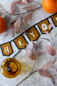 The Weekend Quilter Hey Boo Halloween Ghost Quilted Bunting Foundation paper pieced Pattern 
